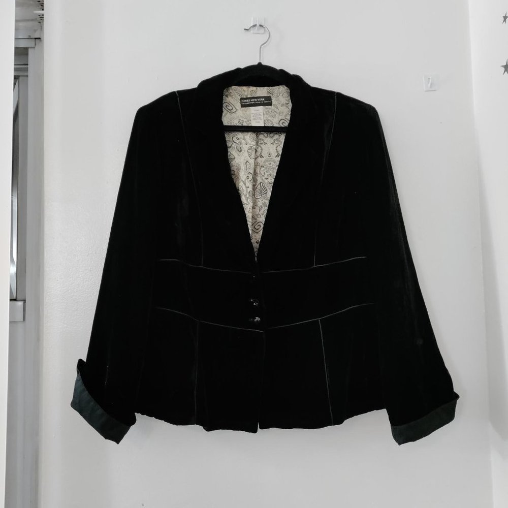 Jones New York black blazer
